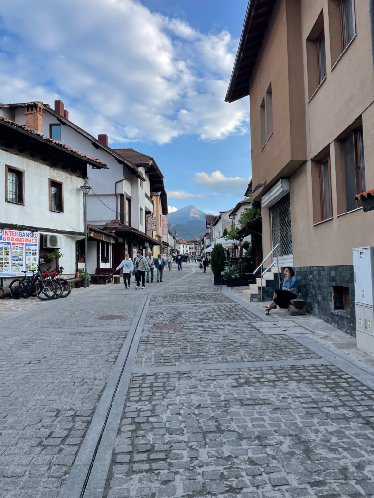 things to do in Bansko in the Summer: old town