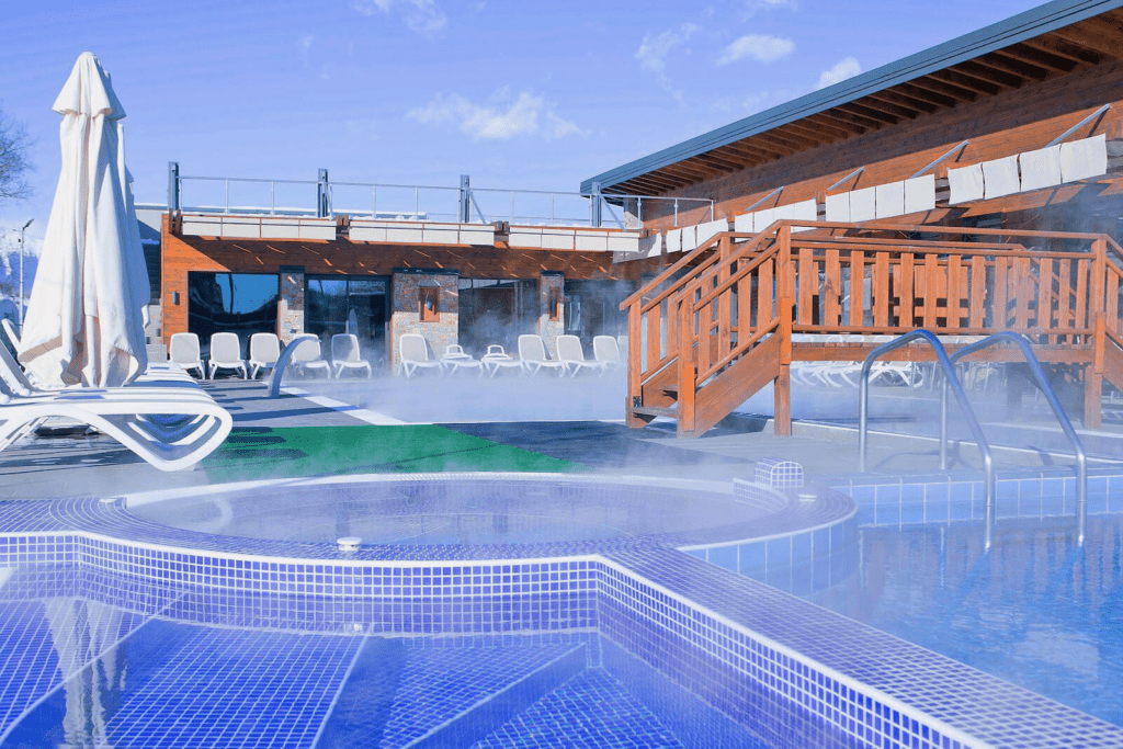things to do in Bansko in the Summer: mineral baths