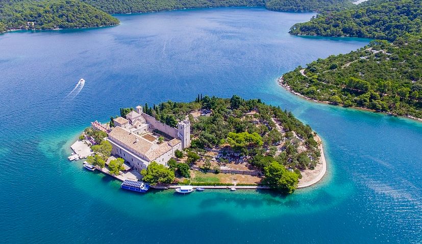 best things to do on korcula: Mjlet day trip