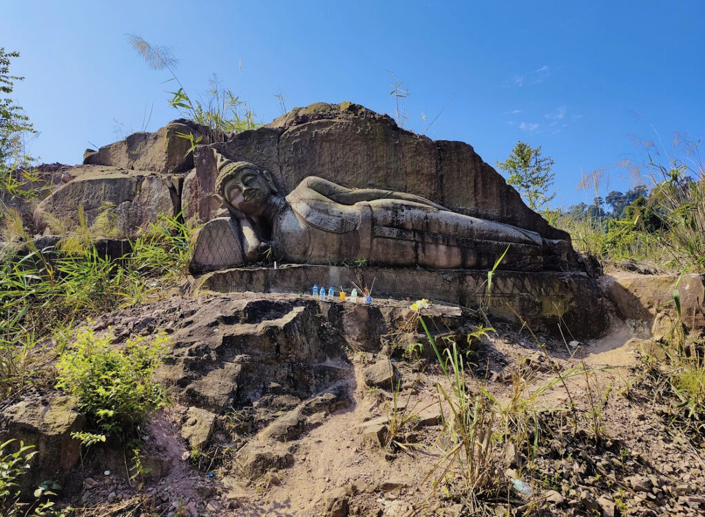 Sandstone Buddha Statues