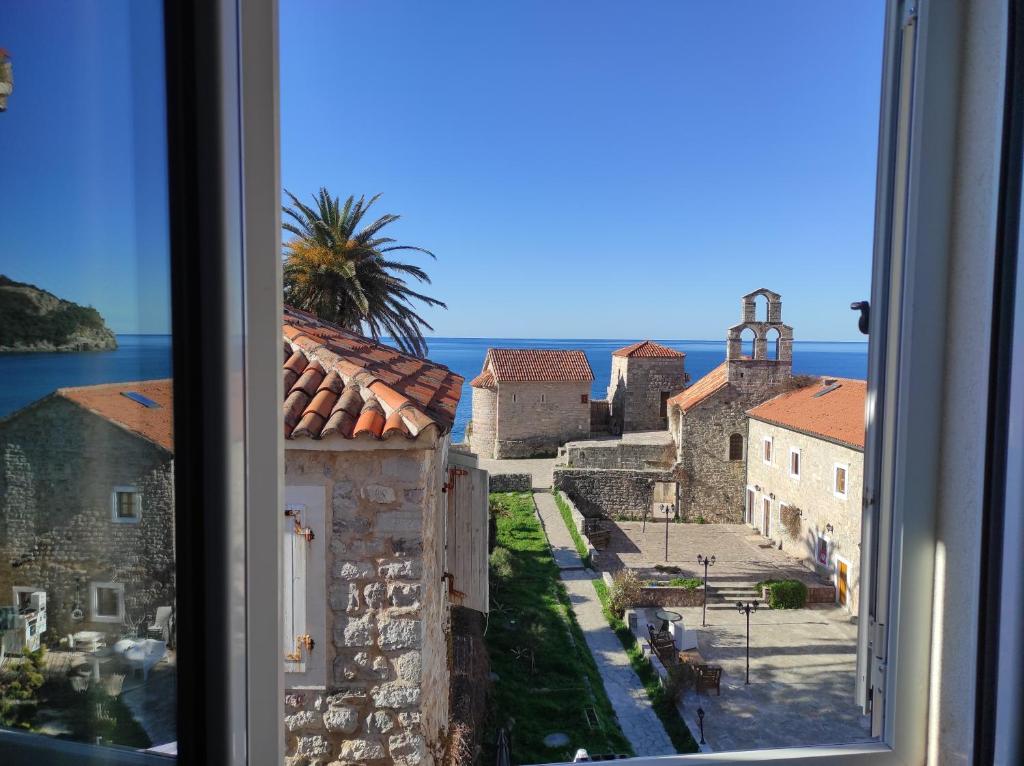 where to stay in Budva: Freedom Hostel