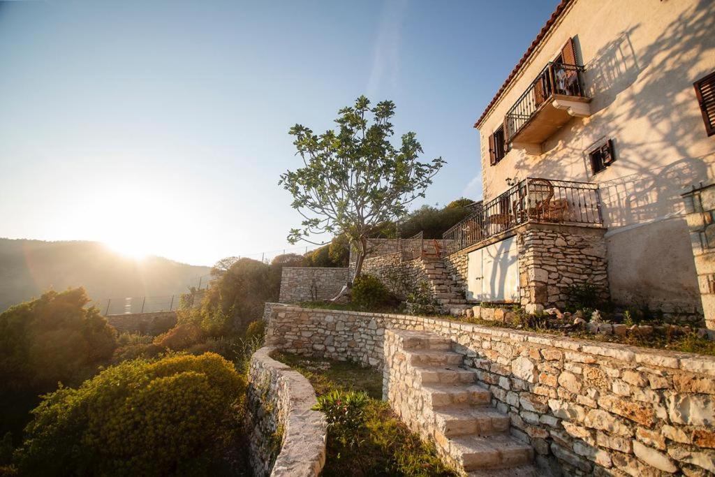 Where to Stay in Himare Villa Belvedere