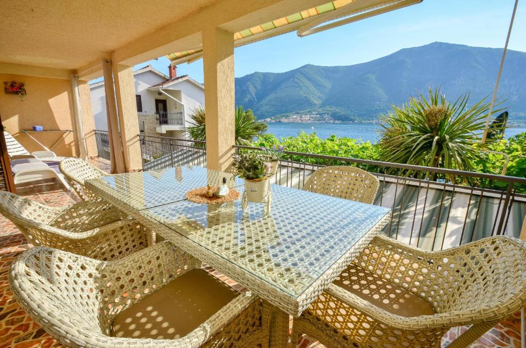 where to stay in Kotor: La Grande Apartments