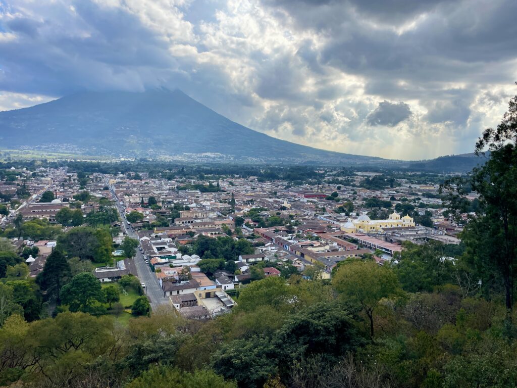 Antigua to El Salvador by Bus