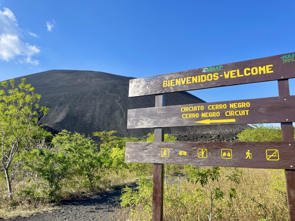 Cerro Negro Things to do in Leon