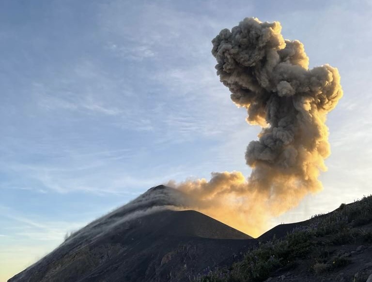 Volcan de Fuego Eruption