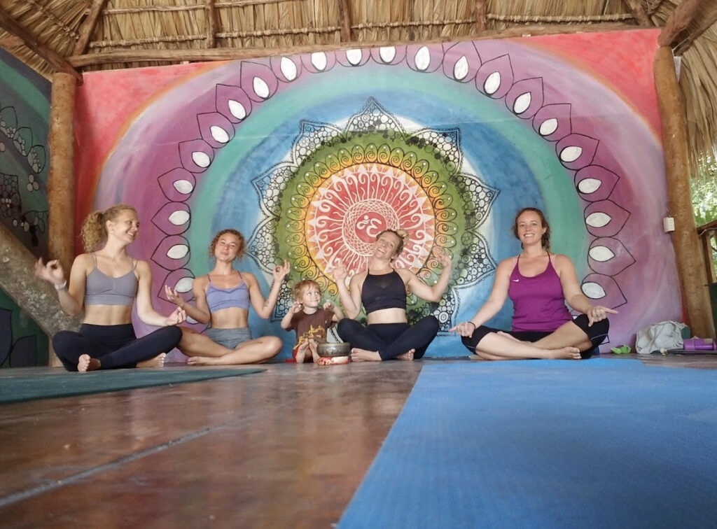 Yoga El Tunco Day Itinerary