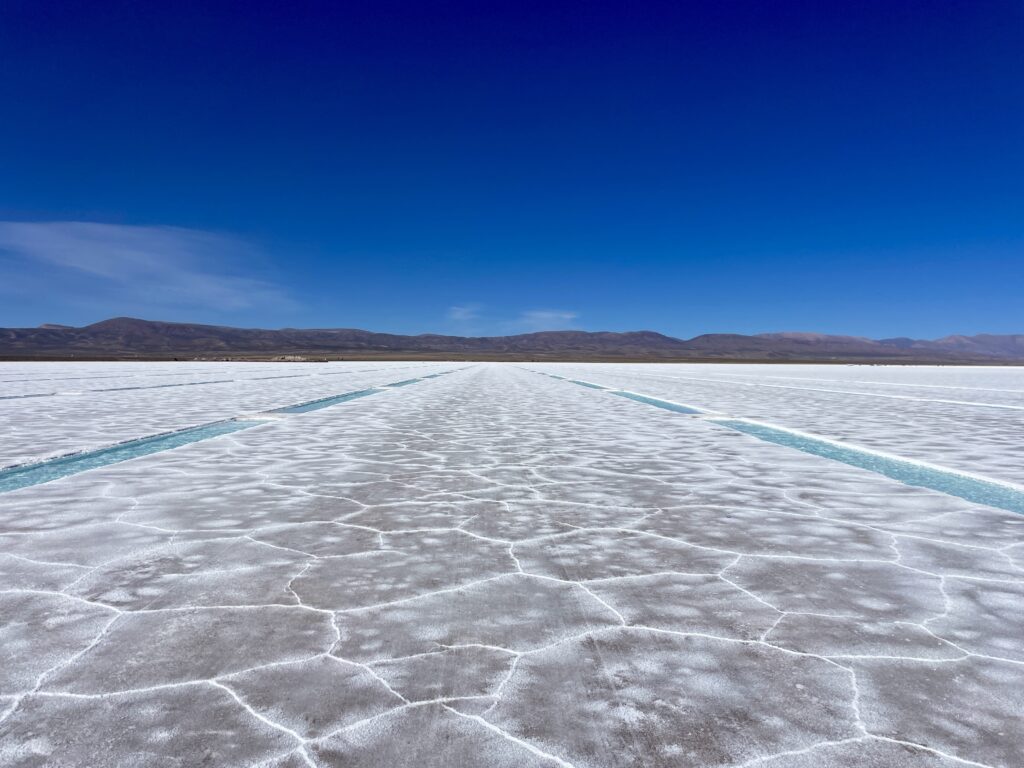 How much does it cost to visit Salinas Grandes?
