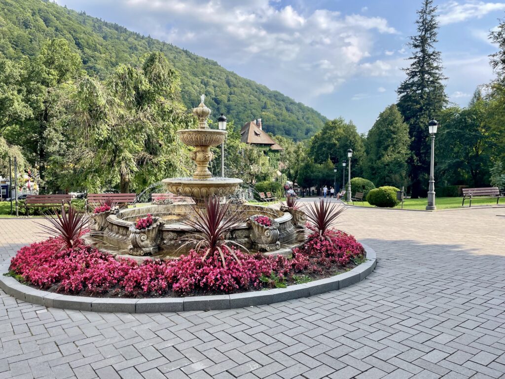 Beautiful Places to Visit in Romania: Sinaia